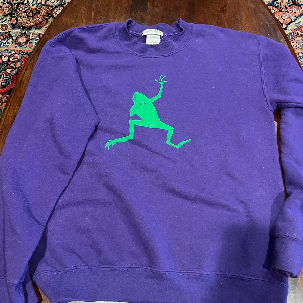 Womens Small Crewneck Sweatshirt